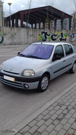 Renault Clio 1.2 RT Outubro/98 - à venda - Ligeiros