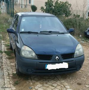Renault Clio clio Junho/01 - à venda - Ligeiros