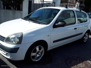 Renault Clio dci Novembro/05 - à venda - Comerciais /