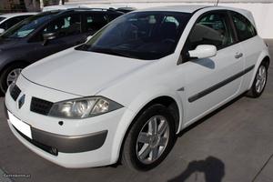 Renault Mégane 1.9 DCI Van Abril/03 - à venda - Comerciais