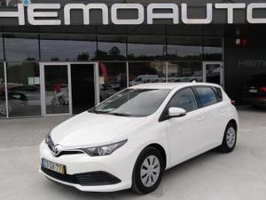 Toyota Auris 1.4 D-4D Active