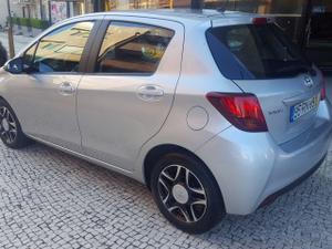 Toyota Yaris D4-D 90 CV Viatura de serviço    