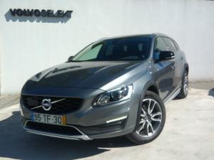 Volvo V60 Cross Country D3 Plus Geart.