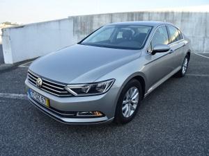 Vw Passat 2.0 TDI CONFORTLINE BLUEMOTION