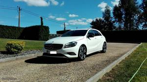 Mercedes-Benz A 180 BE EDITIO URBAN Novembro/13 - à venda -