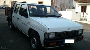 Nissan Pick Up DD 5 Lug Novembro/93 - à venda -