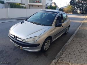 Peugeot  com 140 mil klm Março/00 - à venda -