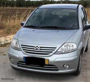 Citroën C3 1.1 gasolina Abril/03 - à venda - Ligeiros