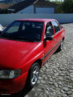 Ford Escort 1.8 td Fevereiro/95 - à venda - Ligeiros