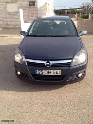 Opel Astra 1.3 cdti Abril/07 - à venda - Ligeiros