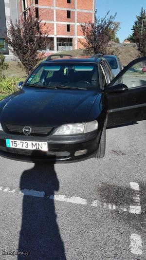 Opel Vectra Dc Dezembro/98 - à venda - Ligeiros