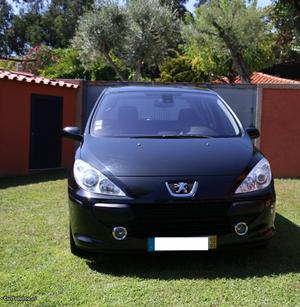 Peugeot  HDI 110 cv Fevereiro/06 - à venda -