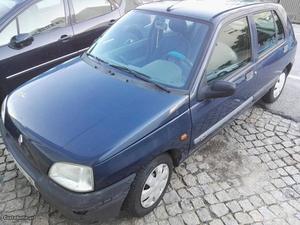 Renault Clio 1.2 Março/97 - à venda - Ligeiros