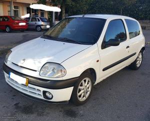 Renault Clio 1.9 D Comercial Fevereiro/00 - à venda -