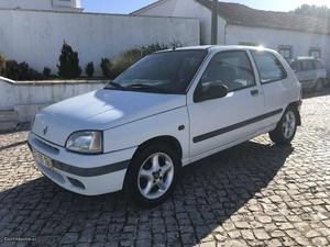 Renault Clio 1.9 d Maio/97 - à venda - Comerciais / Van,