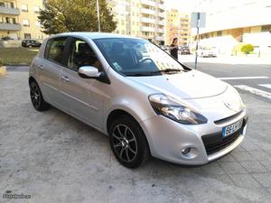Renault Clio EUR/MÊS Janeiro/11 - à venda -