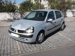 Renault Clio v Junho/01 - à venda - Ligeiros