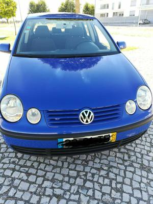 VW Polo v Fevereiro/02 - à venda - Ligeiros