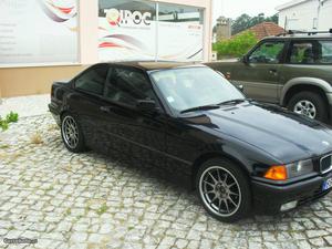 BMW 318 Is coupe Setembro/92 - à venda - Ligeiros