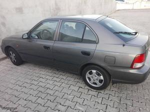 Hyundai Accent  Maio/00 - à venda - Ligeiros