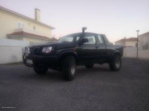 Nissan Navara 2.5Td Setembro/00 - à venda - Pick-up/