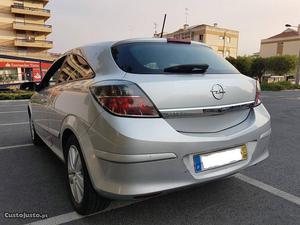 Opel Astra GTC 90cv 97milkm Setembro/07 - à venda -