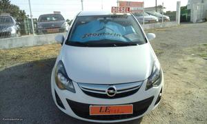 Opel Corsa blak edition Fevereiro/14 - à venda - Ligeiros
