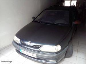 Renault Mégane Dezembro/98 - à venda - Ligeiros