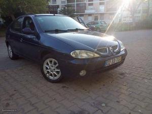 Renault Mégane Fairway Março/02 - à venda - Ligeiros