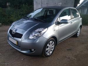 Toyota Yaris 1.4 D-4D 90cv Dezembro/08 - à venda - Ligeiros