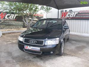 Audi A4 1.9 TDi M6 Multit. S-Line