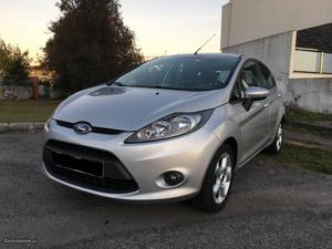 Ford Fiesta 1.4 tdci Nacional Agosto/11 - à venda -