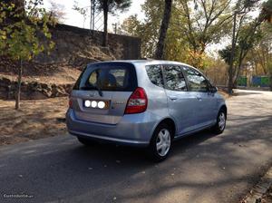 Honda Jazz 1.2 (5P)(5L)(78cv)AC Abril/04 - à venda -