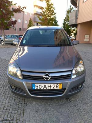 Opel Astra 1.3 CDTI 95EUR/MÊS Julho/05 - à venda -