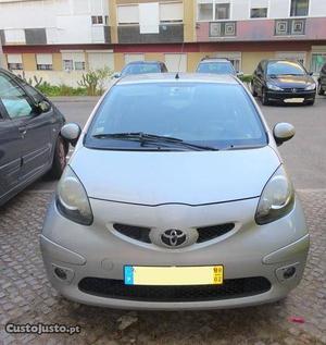 Toyota Aygo 1.0 Fevereiro/08 - à venda - Ligeiros