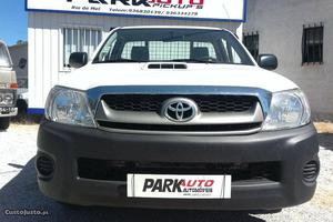Toyota Hilux 2.5 D4d 4x2 Janeiro/07 - à venda - Pick-up/
