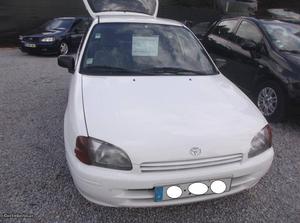 Toyota Starlet 1.3 5 portas Fevereiro/97 - à venda -