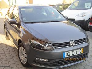 VW Polo  crédito 148EUR Novembro/14 - à venda -