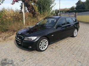 BMW 318 D Touring Lifestyle Dezembro/10 - à venda -
