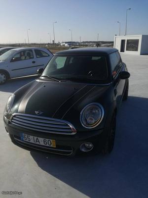 MINI Cooper 1.6 D Julho/09 - à venda - Ligeiros