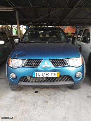 Mitsubishi L200 strakar Agosto/06 - à venda - Pick-up/