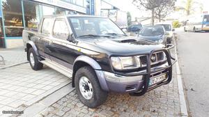 Nissan Navara 2.5td 130mil km Agosto/99 - à venda -