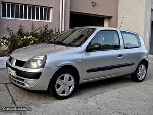 Renault Clio II 1.5 dci AC Outubro/05 - à venda -