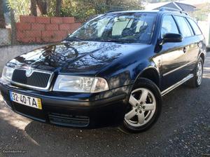 Skoda Octavia 1.9 4x4 Elegance Janeiro/02 - à venda -