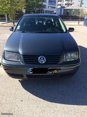 VW Bora 1.9 TDI 110CV Janeiro/99 - à venda - Ligeiros