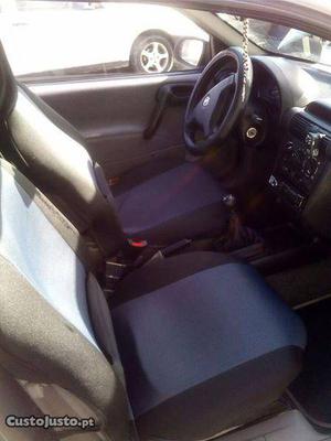 Opel Corsa 1.7 D Junho/97 - à venda - Ligeiros Passageiros,