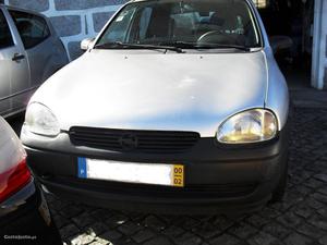 Opel Corsa v Fevereiro/00 - à venda - Ligeiros