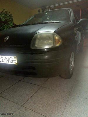 Renault Clio 1.2 Abril/99 - à venda - Ligeiros Passageiros,