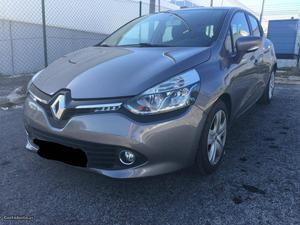 Renault Clio 1.5 DCI GPS Agosto/14 - à venda - Ligeiros