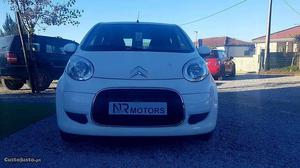 Citroën C1 4 portas Outubro/11 - à venda - Ligeiros